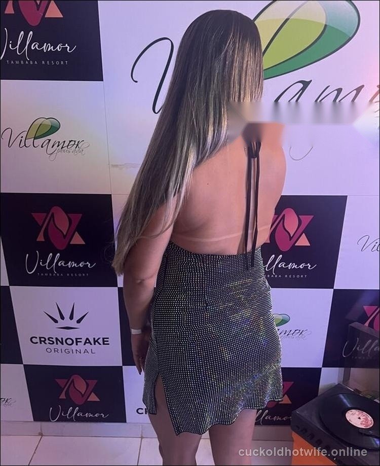 Marido exibindo a sua deliciosa esposa loira - Foto Principal Caseira